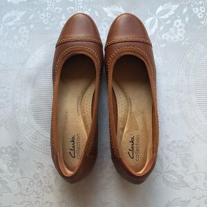 Clarks Collection Sara Bay Ballet Flat Leather Shoes Women's Size 10 Caramel